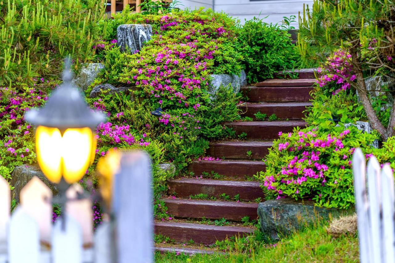 Pungcha & Herb Pension Pyeongchang Exterior foto