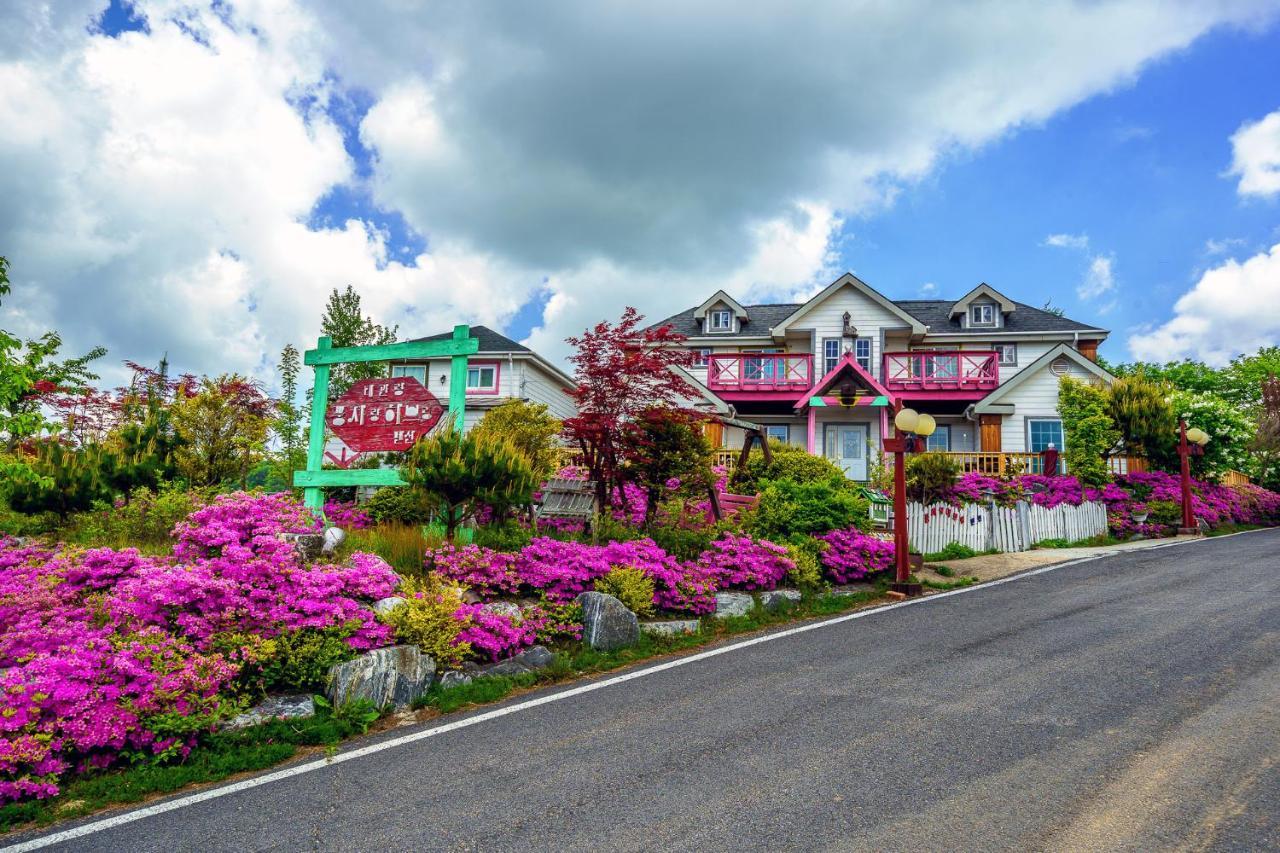 Pungcha & Herb Pension Pyeongchang Exterior foto