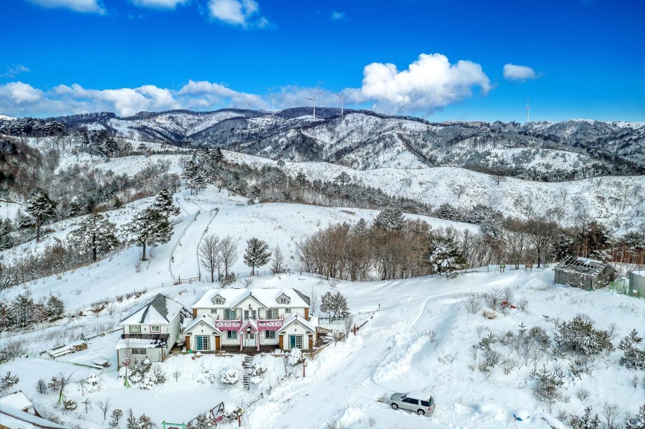 Pungcha & Herb Pension Pyeongchang Exterior foto